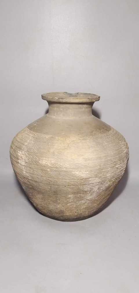古玩陶瓷漢代精美刻劃網格紋陶罐拍賣,當前價格888元