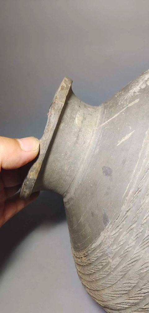 古玩陶瓷漢代精美刻劃網格紋陶罐拍賣,當前價格888元