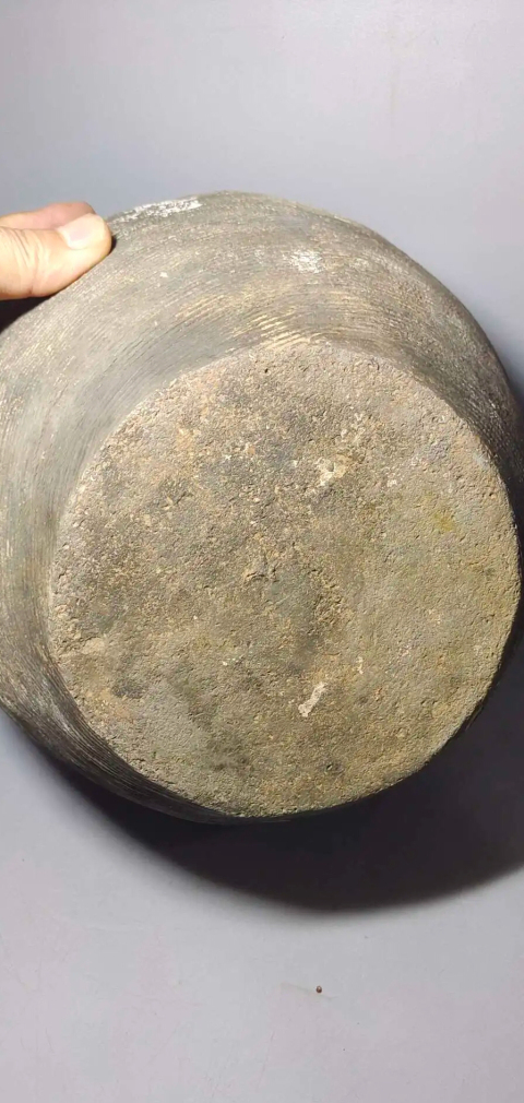 古玩陶瓷漢代精美刻劃網格紋陶罐拍賣,當前價格888元
