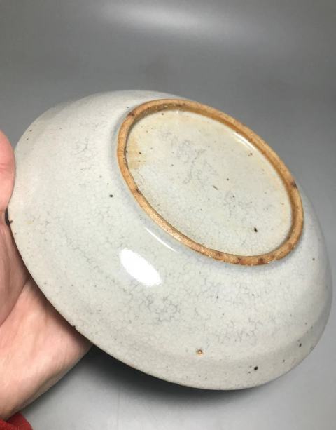 古玩陶瓷(清中期)哥釉盤拍賣,當前價格0元