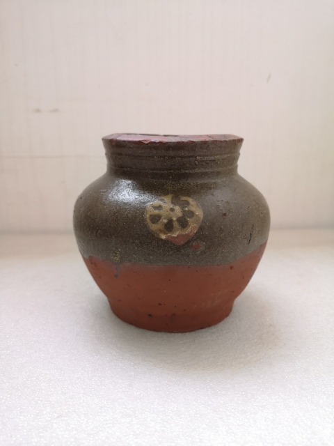 古玩陶瓷清代綠釉罐拍賣,當前價格580元