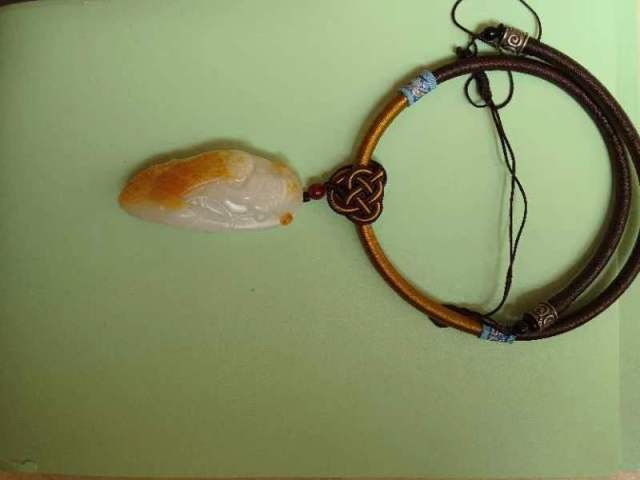 古玩玉器和田籽料帶皮財(cái)神拍賣,當(dāng)前價(jià)格140000元