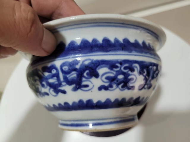 古玩陶瓷乾隆青花虁龍紋小琴爐拍賣,當前價格800元