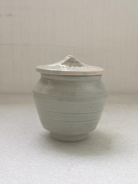 古玩陶瓷元代影清蓋罐拍賣，當(dāng)前價(jià)格1280元