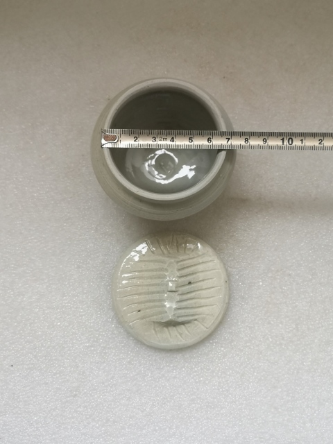 古玩陶瓷元代影清蓋罐拍賣，當(dāng)前價(jià)格1280元