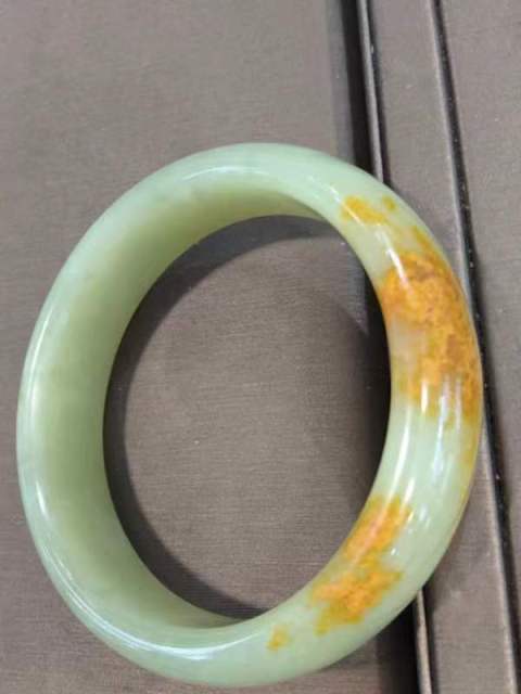 古玩玉器河磨玉素紋手鐲拍賣,當前價格18000元