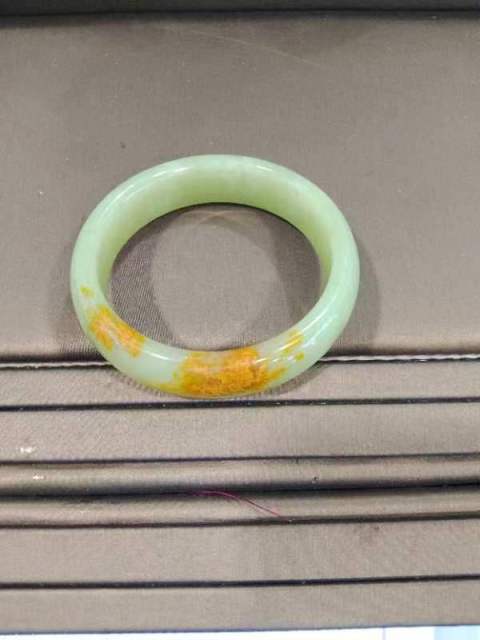 古玩玉器河磨玉素紋手鐲拍賣,當前價格18000元