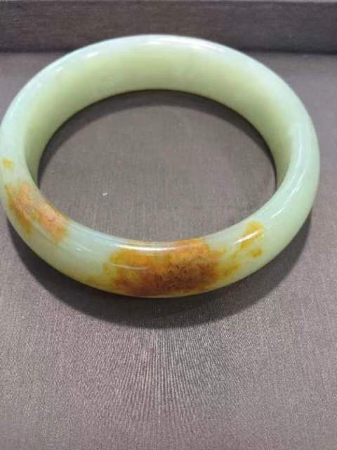 古玩玉器河磨玉素紋手鐲拍賣,當前價格18000元