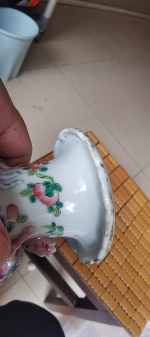 古玩陶瓷嘉道時期人物粉彩瓶拍賣,當前價格8000元