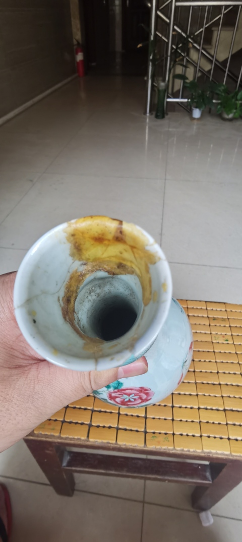 古玩陶瓷中晚期粉彩蒜頭瓶拍賣,當前價格6800元