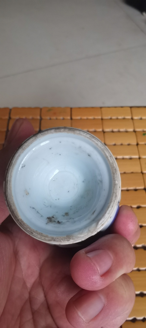 古玩陶瓷康熙仕女花卉紋青花瓶拍賣，當前價格10000元