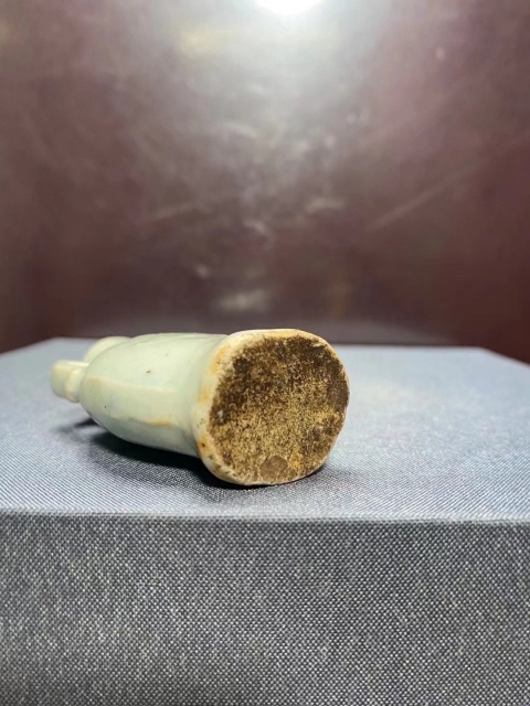 古玩陶瓷豆青釉花卉雙耳瓶拍賣,當前價格800元