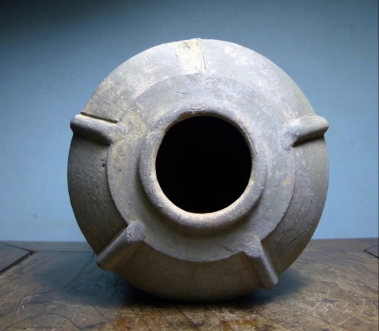 古玩陶瓷漢代?灰陶谷倉(cāng)拍賣，當(dāng)前價(jià)格1200元