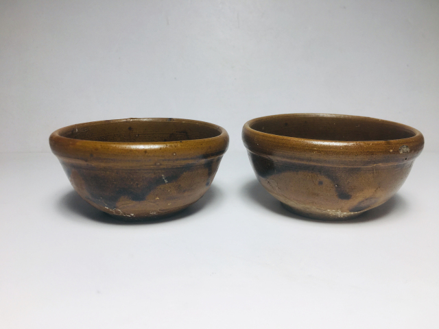 古玩陶瓷褐釉盞一對拍賣,當前價格488元