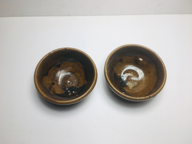 古玩陶瓷褐釉盞一對拍賣,當前價格488元
