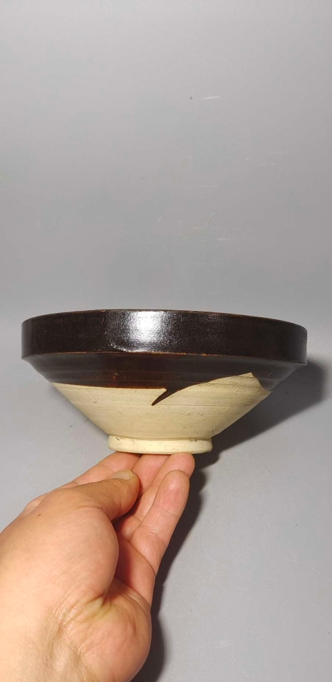 古玩陶瓷元代?黑定拍賣,當(dāng)前價(jià)格4444元