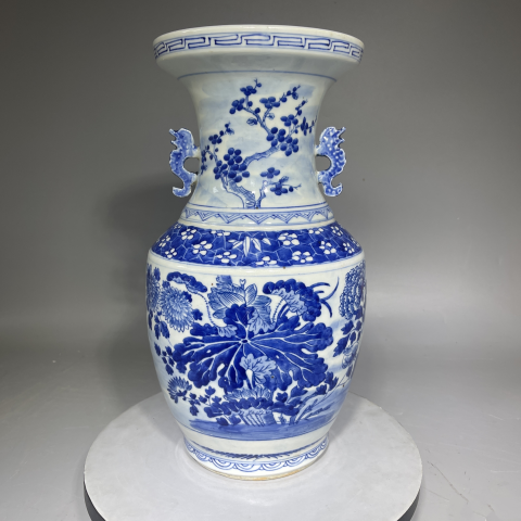 古玩陶瓷青花瓶拍賣,當(dāng)前價格16800元