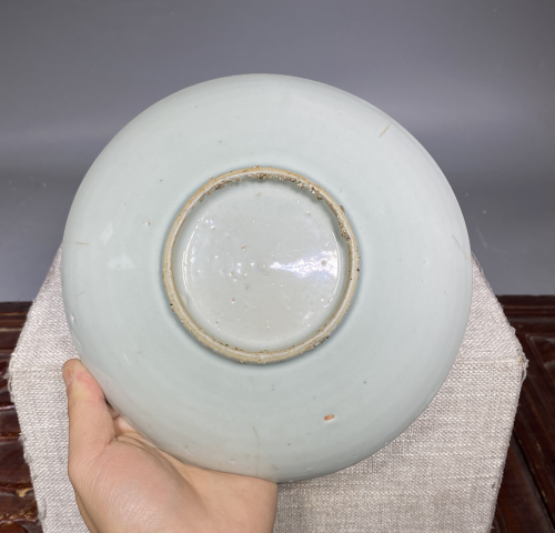古玩陶瓷明代早期甜白釉大盤拍賣,當(dāng)前價(jià)格588元