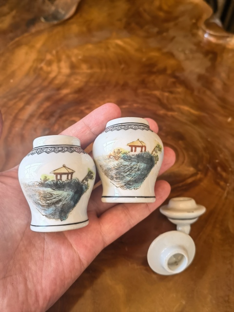 古玩陶瓷景德鎮(zhèn)制款粉彩山水紋蓋罐拍賣,當(dāng)前價格169元