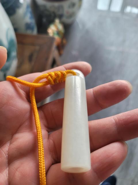 古玩玉器和田玉雕素紋翎管拍賣，當前價格4800元