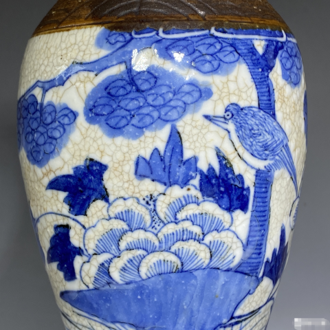 古玩陶瓷清中期哥釉鐵銹花花鳥觀音瓶拍賣,當(dāng)前價格1元