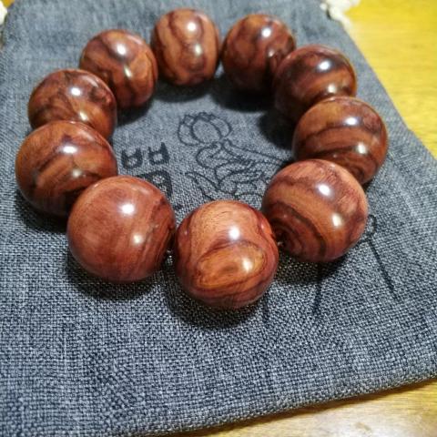 古玩雜項(xiàng)紫油梨手串拍賣，當(dāng)前價(jià)格800元