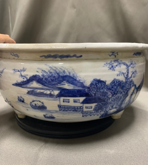 古玩陶瓷青花山水紋三足爐拍賣,當前價格9988元