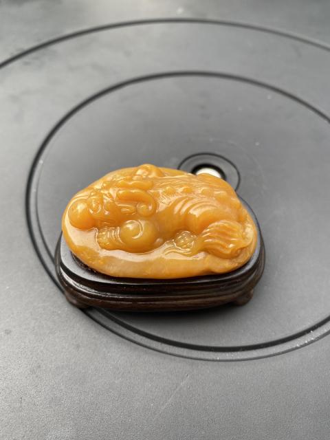 古玩雜項(xiàng)壽山田黃石擺件拍賣,當(dāng)前價(jià)格4200元