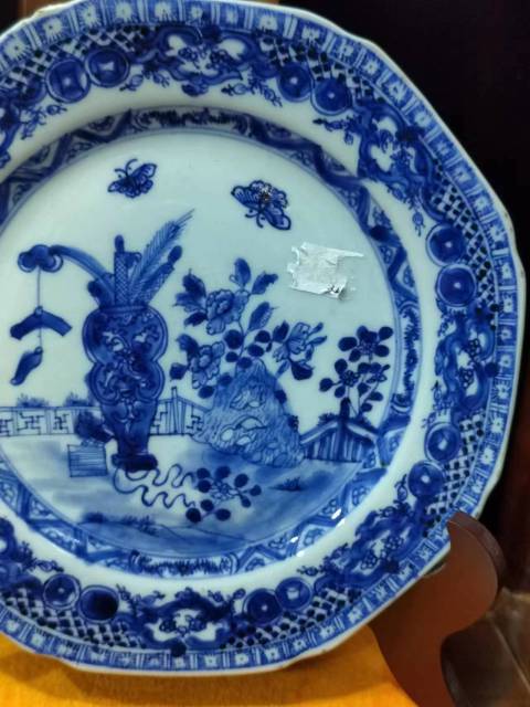 古玩陶瓷清雍乾博古圖青花盤拍賣,當(dāng)前價(jià)格1888元