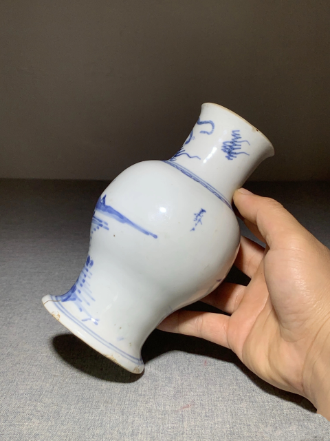 古玩陶瓷康熙山水紋青花瓶拍賣，當前價格998元