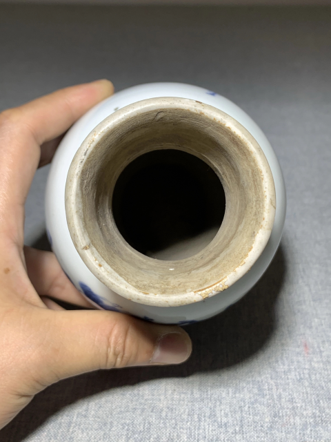 古玩陶瓷康熙山水紋青花瓶拍賣，當前價格998元