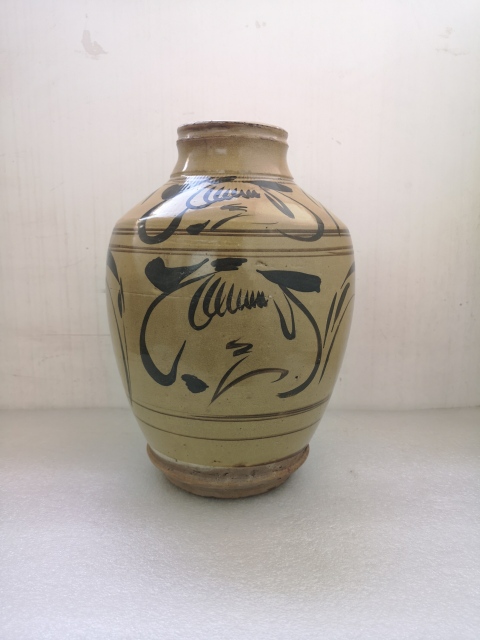 古玩陶瓷清早期磁州窯罐拍賣,當(dāng)前價(jià)格750元