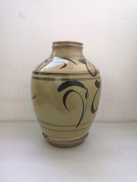 古玩陶瓷清早期磁州窯罐拍賣,當(dāng)前價(jià)格750元