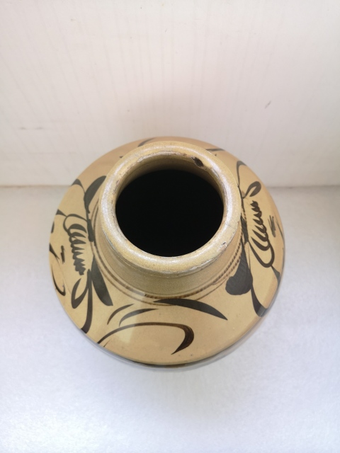 古玩陶瓷清早期磁州窯罐拍賣,當(dāng)前價(jià)格750元