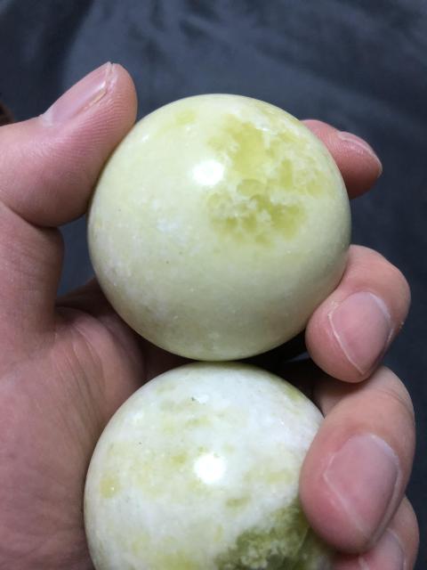 古玩玉器藍田玉健身球精品拍賣，當前價格88元