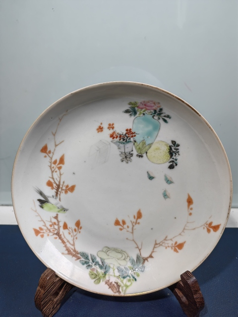 古玩陶瓷上海文物公司庫出 傳世全品清晚期同治淺絳彩花鳥博古圖盤拍賣，當前價格8000元