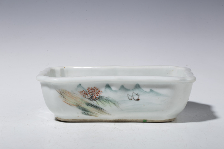 古玩陶瓷民國·淺絳彩山水紋水仙盆真品鑒賞圖