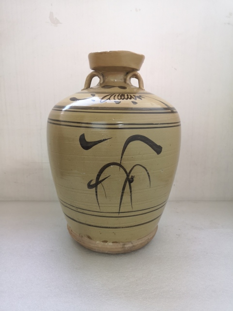 古玩陶瓷??明磁州窯白地褐彩花卉紋雙系壺拍賣,當(dāng)前價(jià)格990元