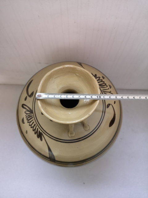 古玩陶瓷??明磁州窯白地褐彩花卉紋雙系壺拍賣,當(dāng)前價(jià)格990元