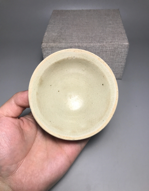 古玩陶瓷（宋精品）米黃釉茶盞拍賣，當(dāng)前價格6888元