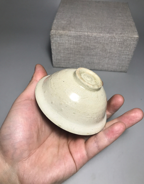 古玩陶瓷（宋精品）米黃釉茶盞拍賣，當(dāng)前價格6888元