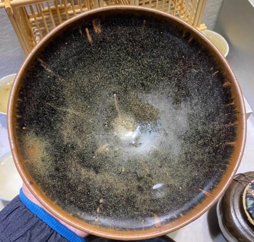 古玩陶瓷精美元代黑褐釉大碗拍賣,當前價格800元