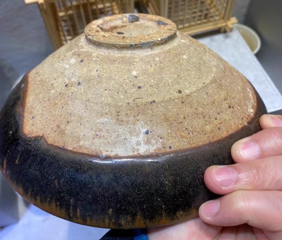古玩陶瓷精美元代黑褐釉大碗拍賣,當前價格800元