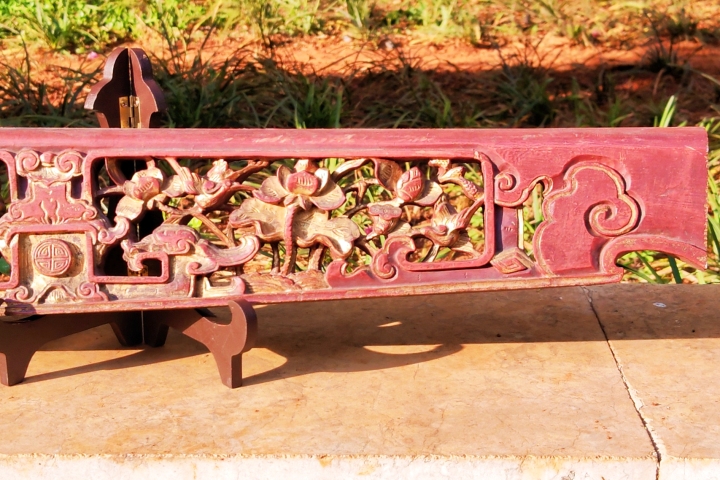 古玩雜項民國?漆金花開富貴鏤空雕花木雕板拍賣，當前價格220元