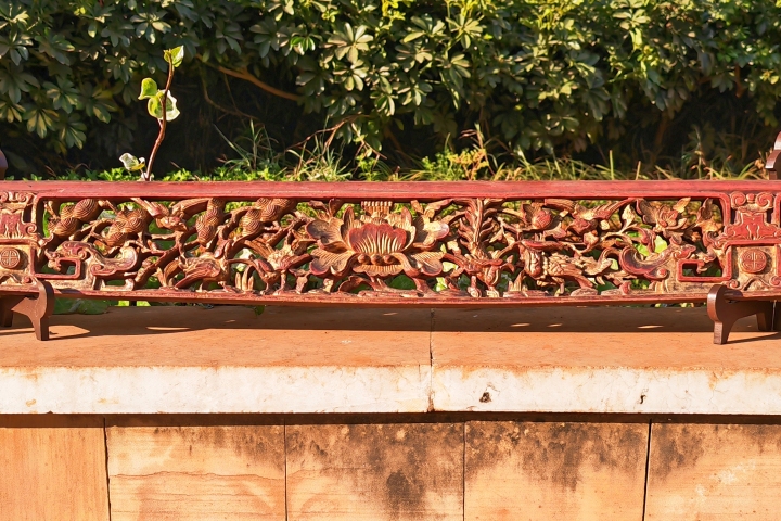 古玩雜項民國?漆金花開富貴鏤空雕花木雕板拍賣，當前價格220元