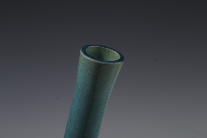 古玩陶瓷民國·孔雀藍釉長頸瓶拍賣，當前價格6800元