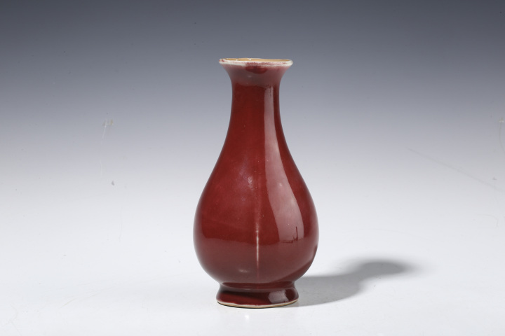 古玩陶瓷晚清民國·郎紅釉玉壺春瓶拍賣,當前價格11188元