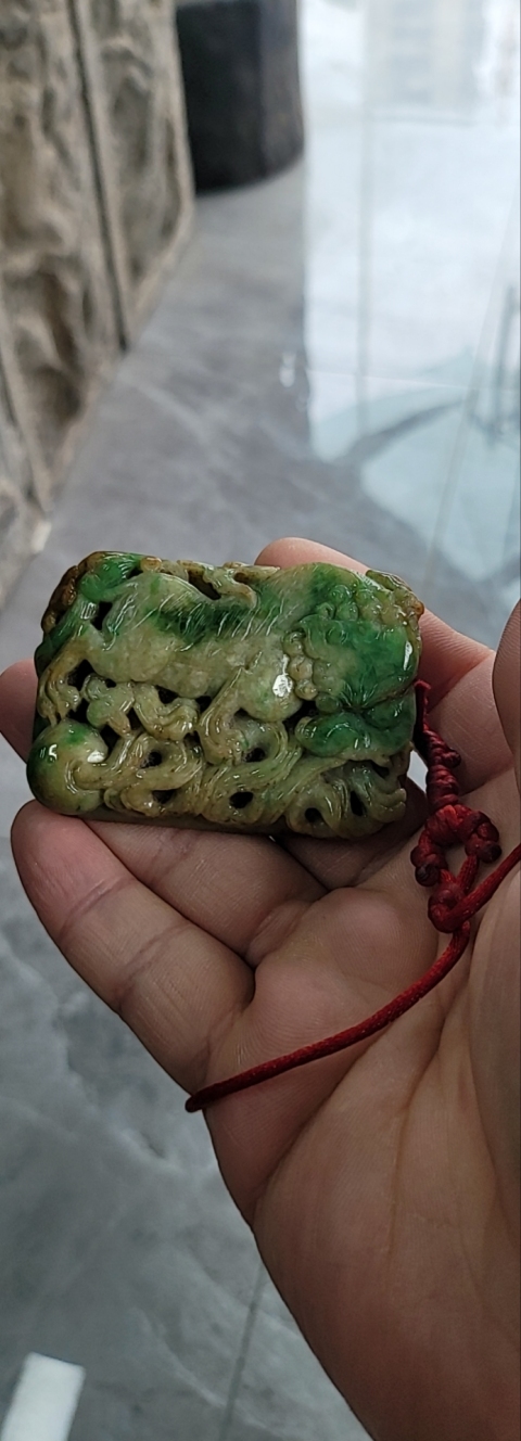 古玩玉器翡翠獅紋牌拍賣，當(dāng)前價格25800元