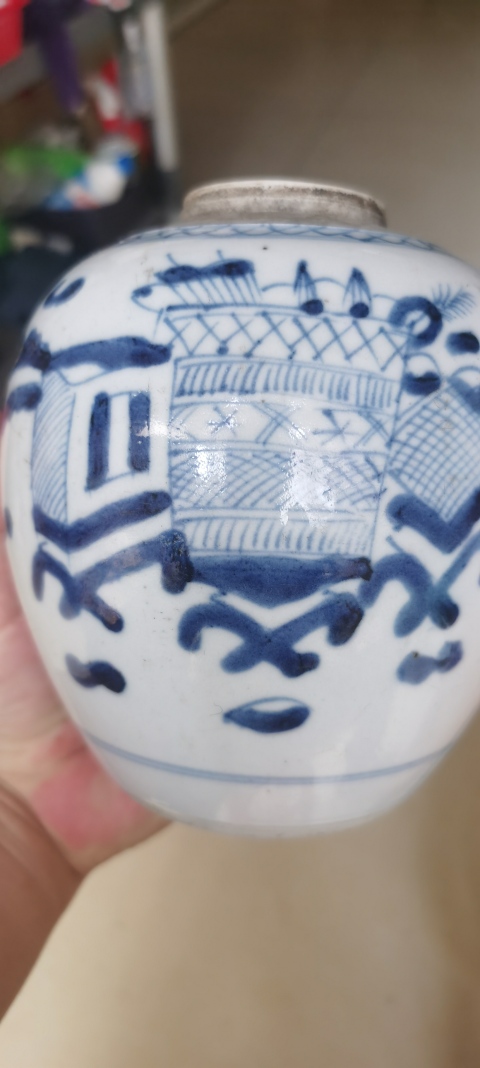 古玩陶瓷中期博古圖青花罐拍賣(mài)，當(dāng)前價(jià)格3800元