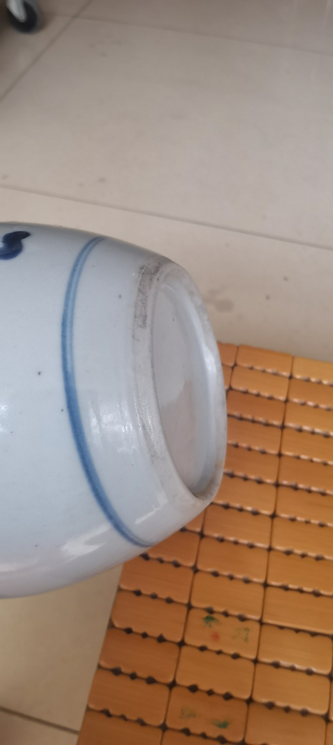 古玩陶瓷中期博古圖青花罐拍賣(mài)，當(dāng)前價(jià)格3800元